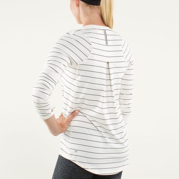 Lululemon Tuck And Flow Long Sleeve Slalom Stripe Angel Wing Sz 6 ( no size dot) - Picture 4 of 12